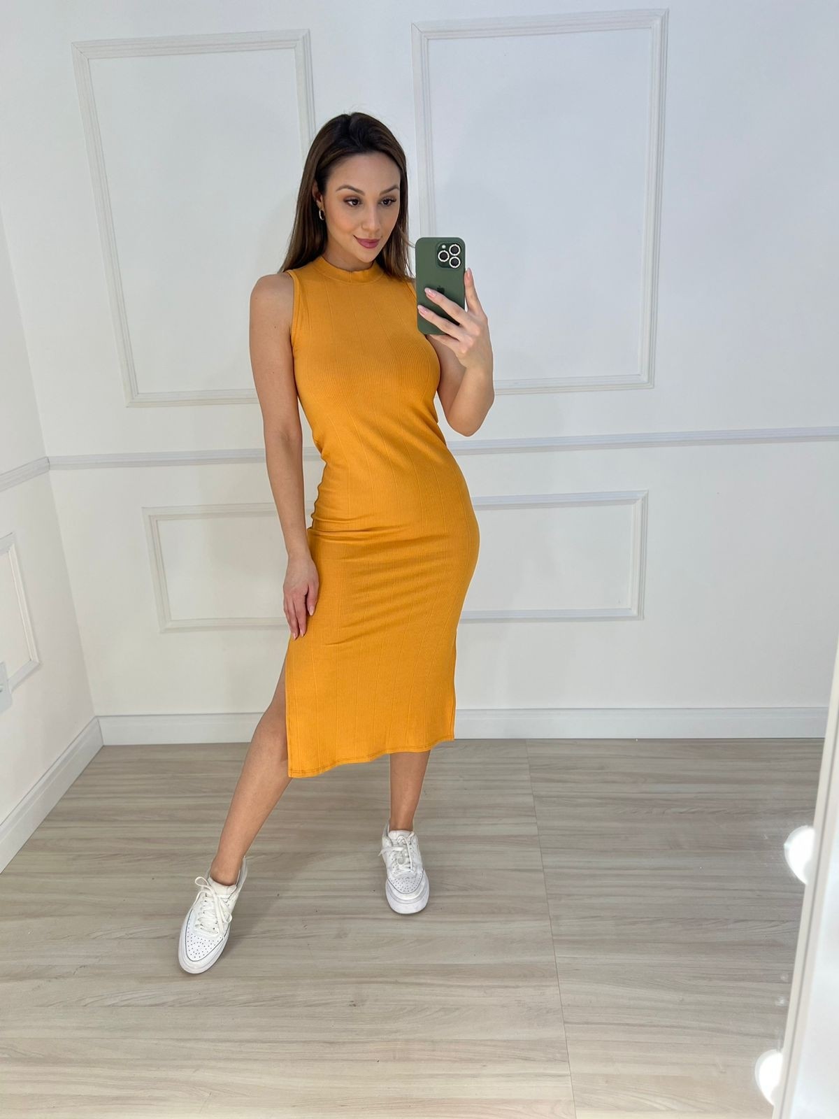 Vestido Midi Canelado Zoe