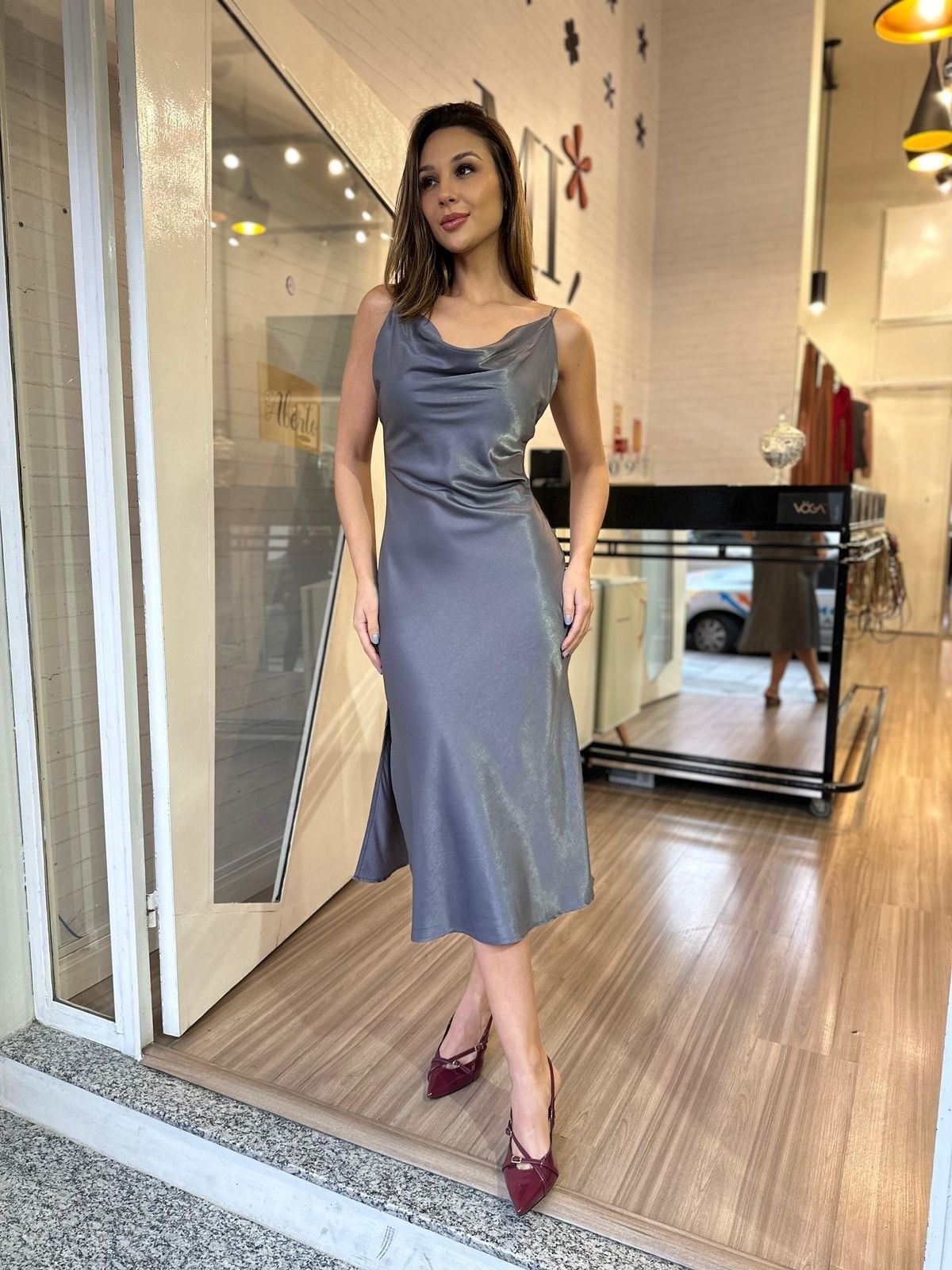 Vestido Midi Cetim Naomi 